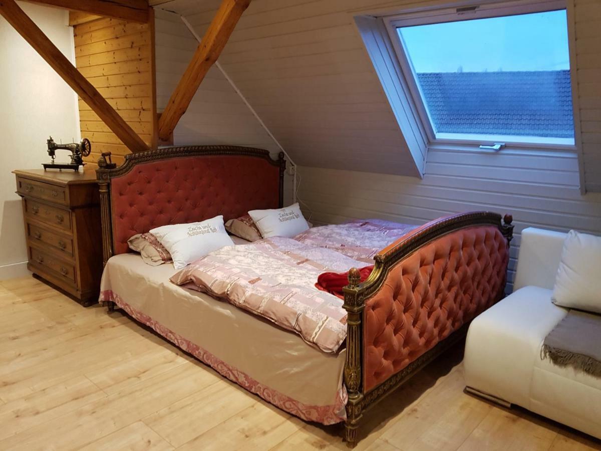 Zucht- Und Ausbildungsstall Rubly Kleinbundenbach Exterior foto